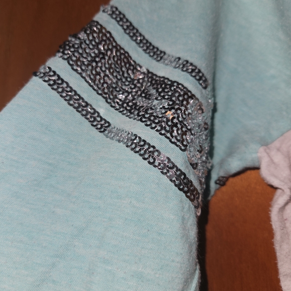 PINK Victoria's Secret Kids Raglan Sleeve Shirt - Gray and Blue - Picture 4 of 9